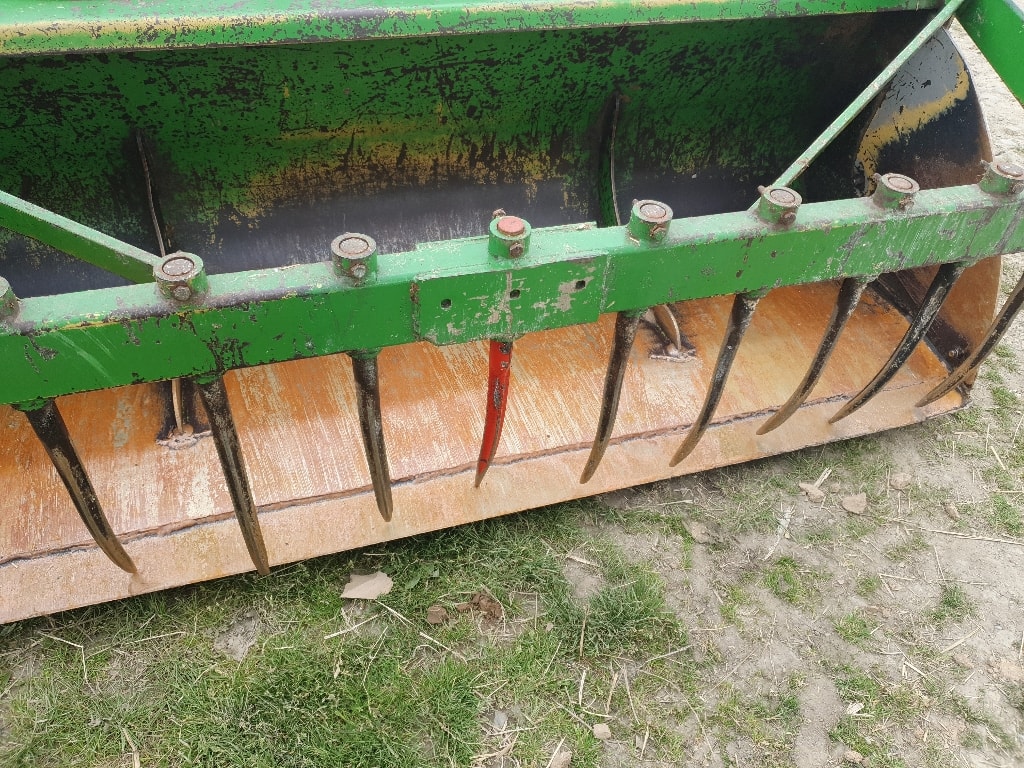 Tracteur chargeur JOHN DEERE 6120r - photo slide 14