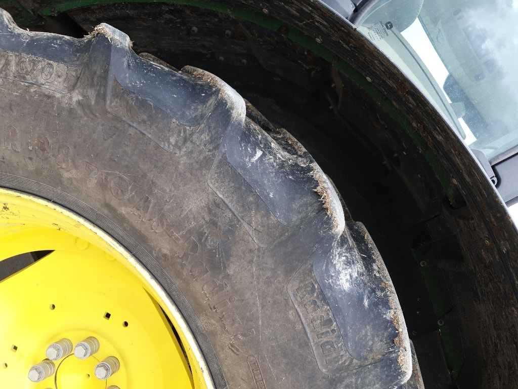 Tracteur chargeur JOHN DEERE 6120R - photo slide 6