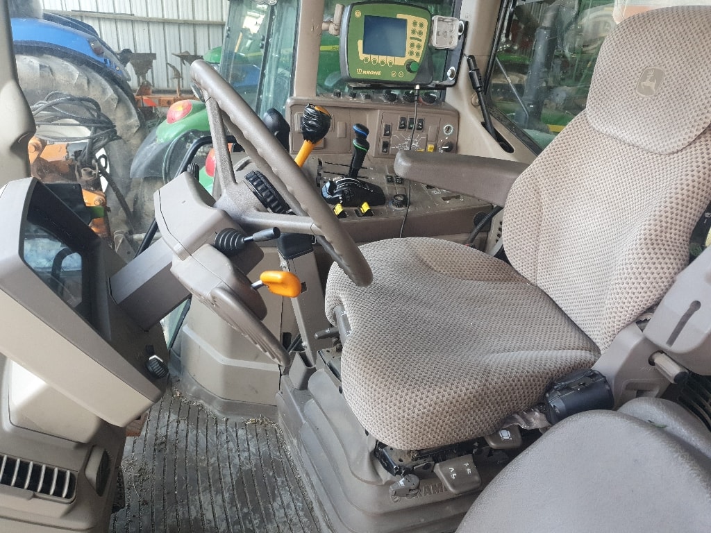 Tracteur JOHN DEERE 6195m - photo slide 12