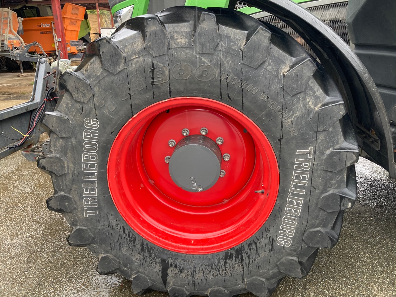 Tracteur FENDT 828 VARIO PROFI + - photo slide 2