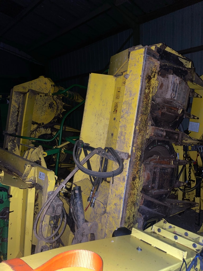 Ensileuse JOHN DEERE 7450 - photo slide 6