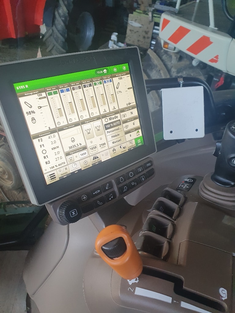 Tracteur JOHN DEERE 6195R - photo slide 10