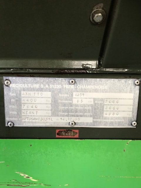 Tracteur enjambeur TECNOMA AXH110  - photo slide 5