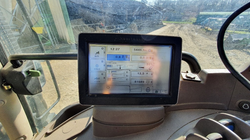 Tracteur chargeur JOHN DEERE 6115R - photo slide 8