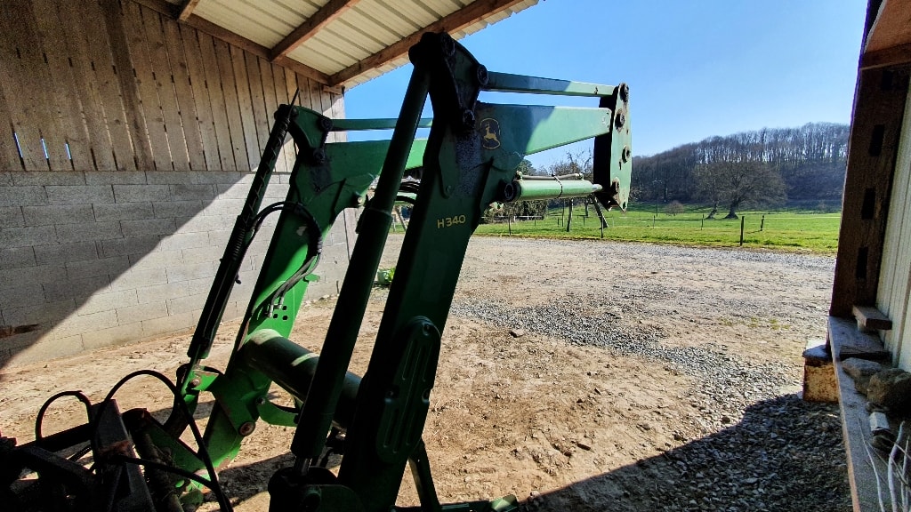Tracteur chargeur JOHN DEERE 6115R - photo slide 5