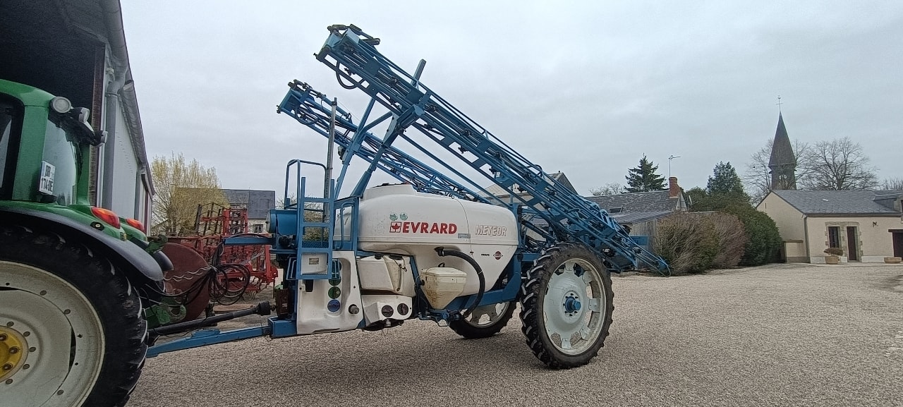 Pulverisateur EVRARD Meteor - photo slide 1