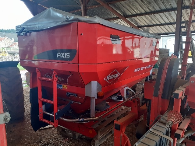 Epandeur engrais KUHN AXIS 50.1 EMC W - photo slide 1