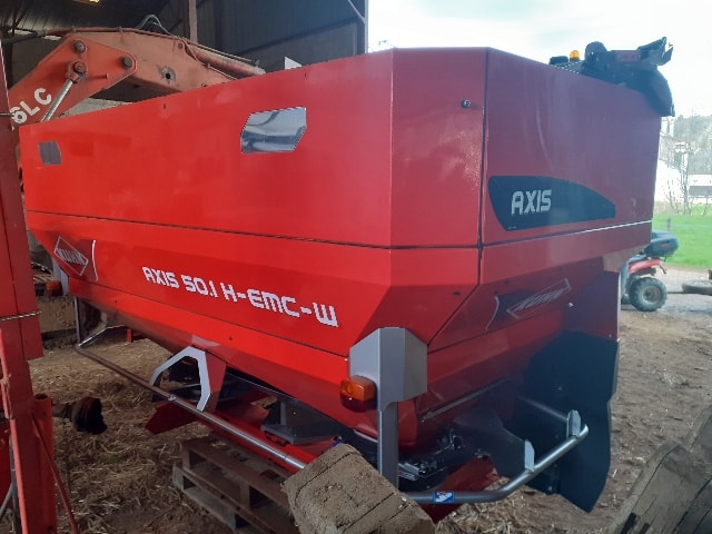 Epandeur engrais KUHN AXIS 50.1 EMC W - photo slide 2