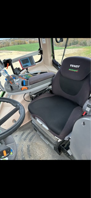 Tracteur FENDT 828 - photo slide 8