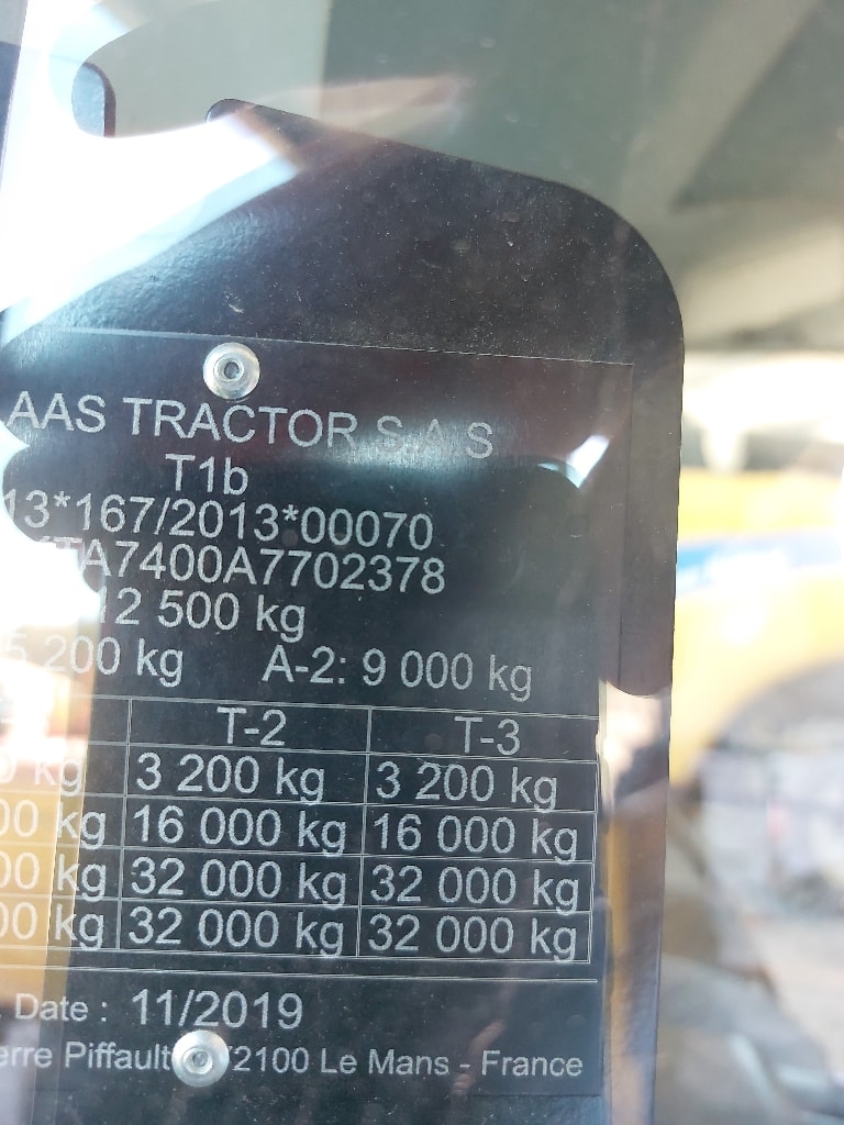 Tracteur chargeur CLAAS ARION 650 CIS+ - photo slide 5