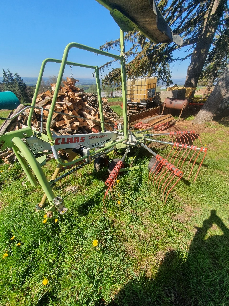 Andaineur CLAAS LINER390 S - photo slide 1