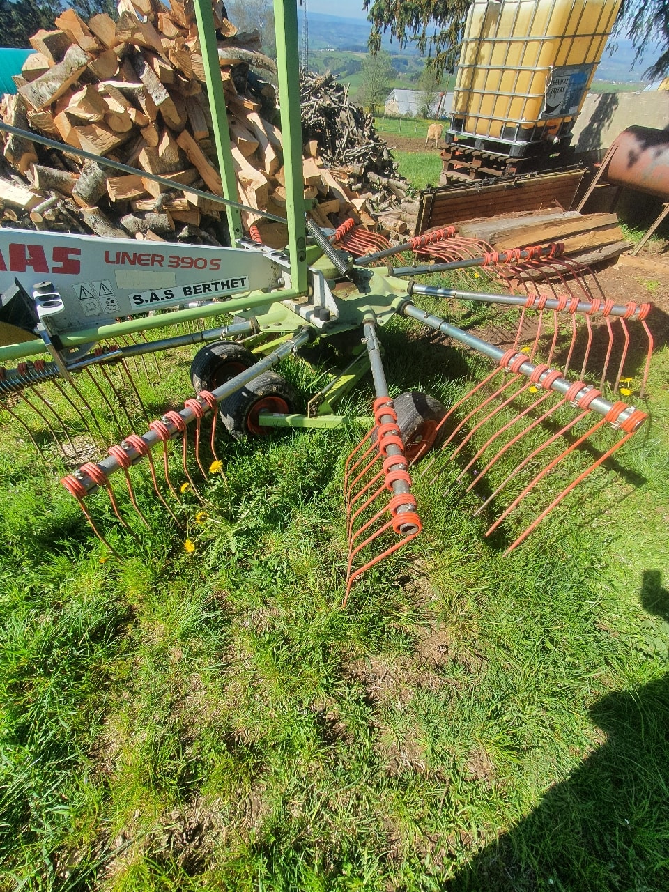 Andaineur CLAAS LINER390 S - photo slide 6