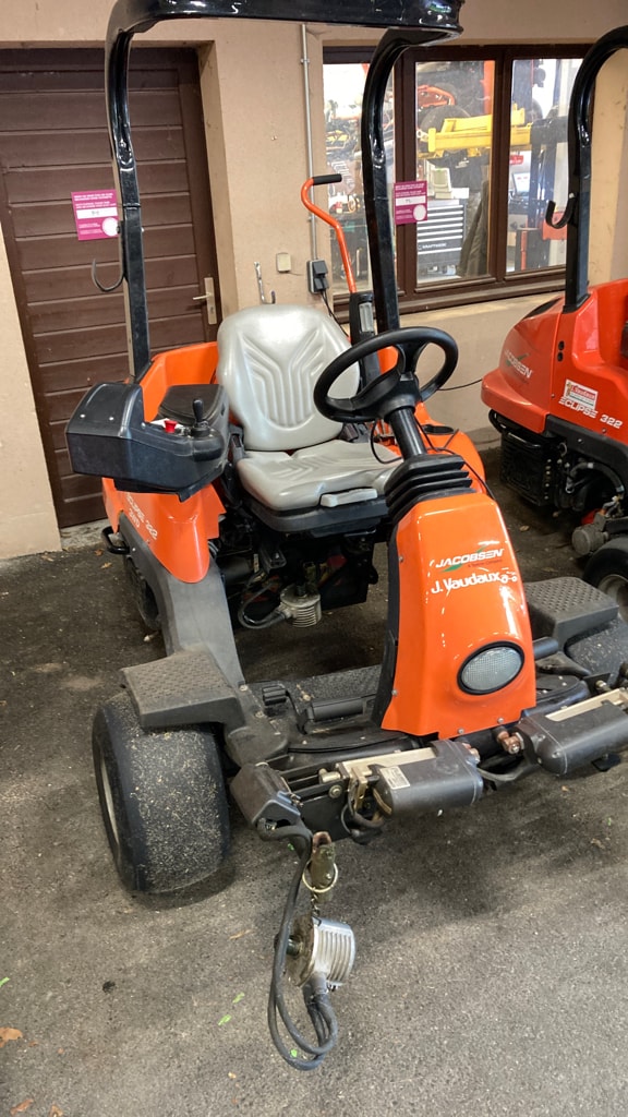 Tondeuse autoportee JACOBSEN Éclipse 322 3WD - photo slide 3
