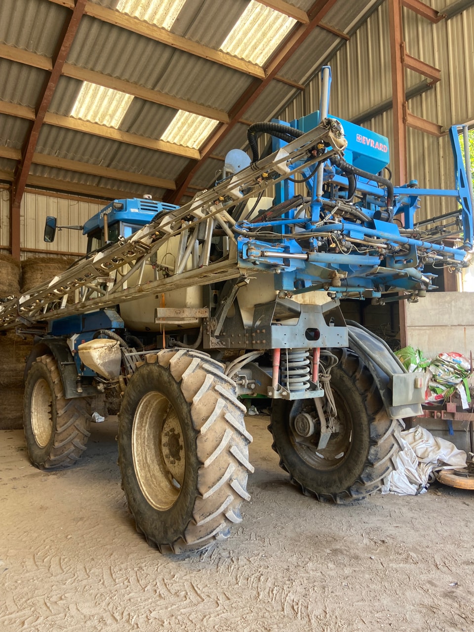Pulverisateur automoteur EVRARD Alpha evo 4100 - photo slide 4
