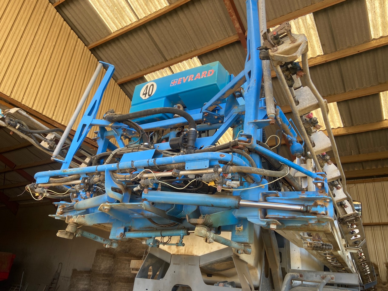 Pulverisateur automoteur EVRARD Alpha evo 4100 - photo slide 9
