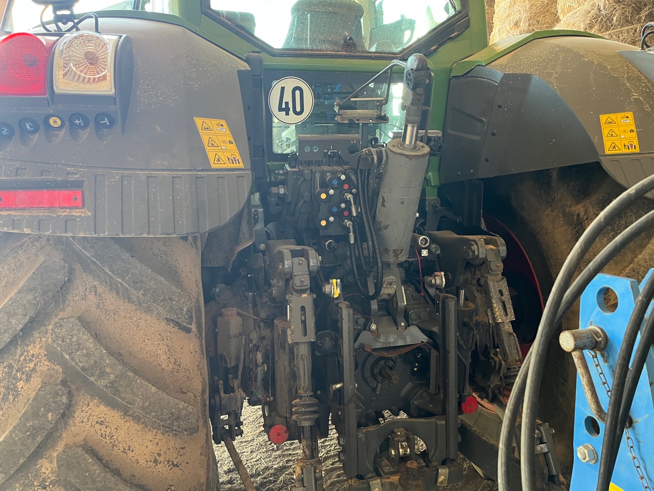 Tracteur FENDT 826 VARIO PROFI + - photo slide 5