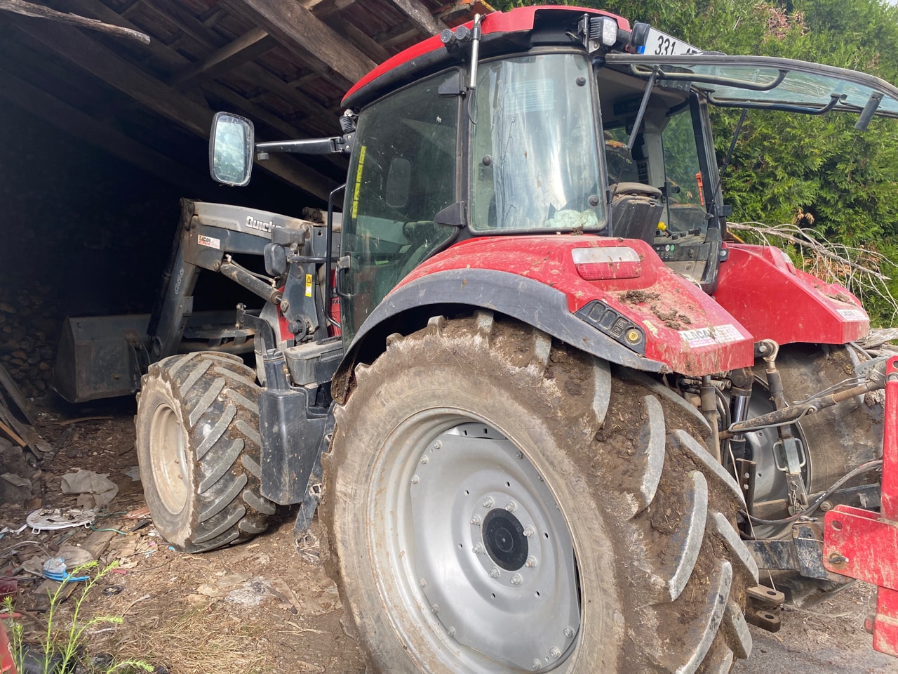 Tracteur chargeur CASE IH FARMALL 105 U PRO - photo slide 4