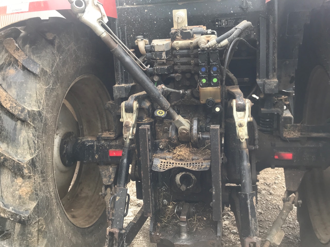 Tracteur CASE IH MAXXUM 110 - photo slide 9