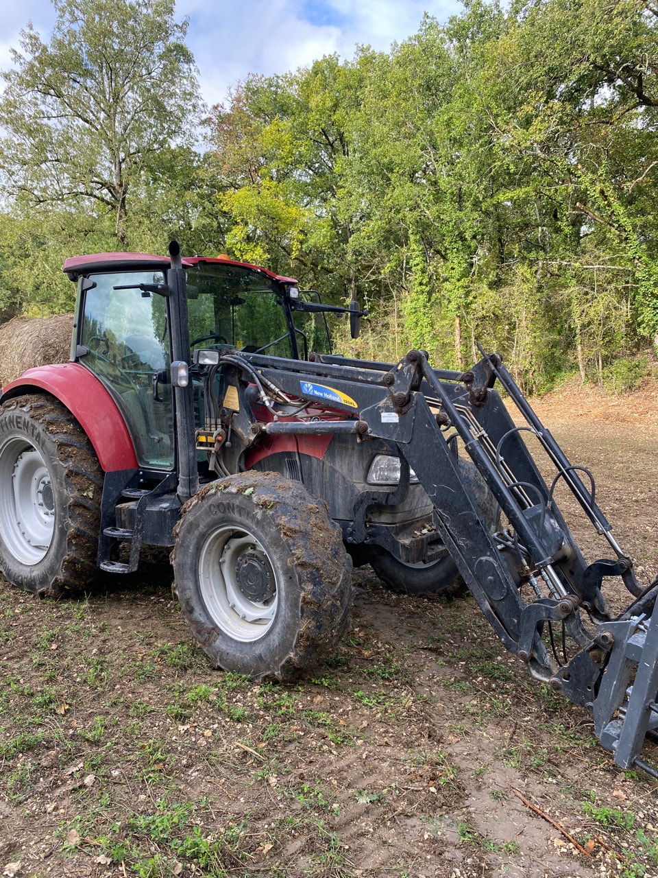 Tracteur CASE IH FARMALL 105 U PRO - photo slide 1