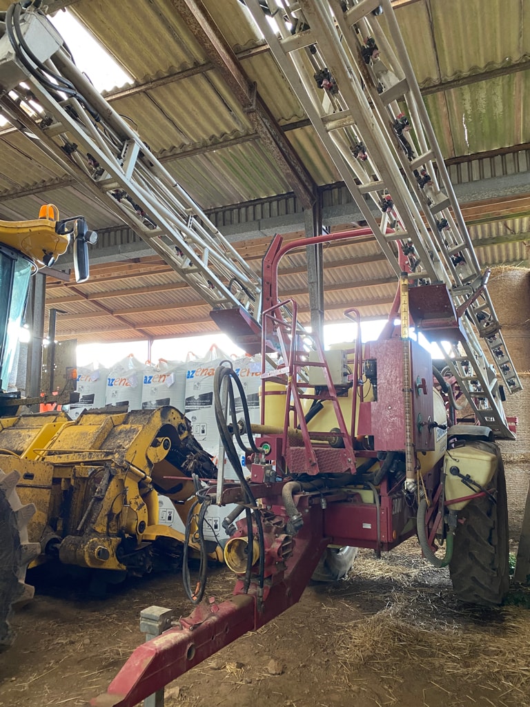 Pulverisateur HARDI Commander 2800 - photo slide 6