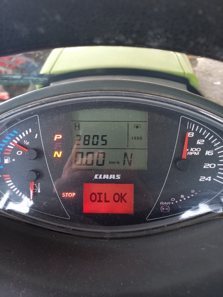 Tracteur CLAAS AXION 810 - photo slide 10