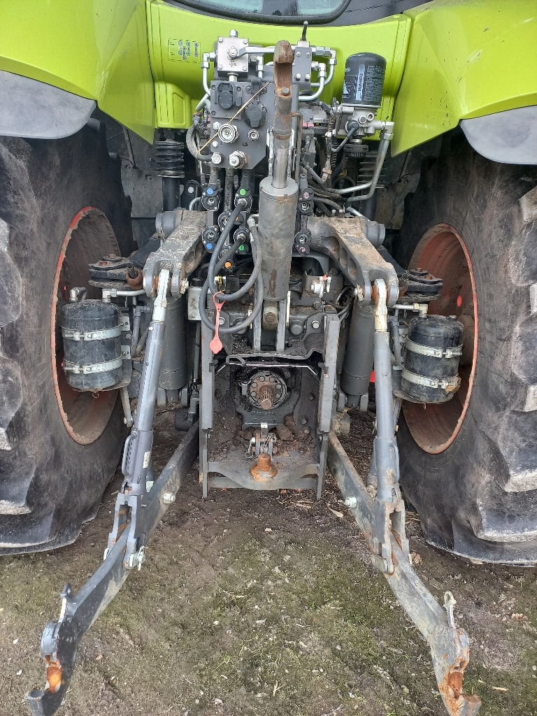 Tracteur CLAAS AXION 810 - photo slide 7