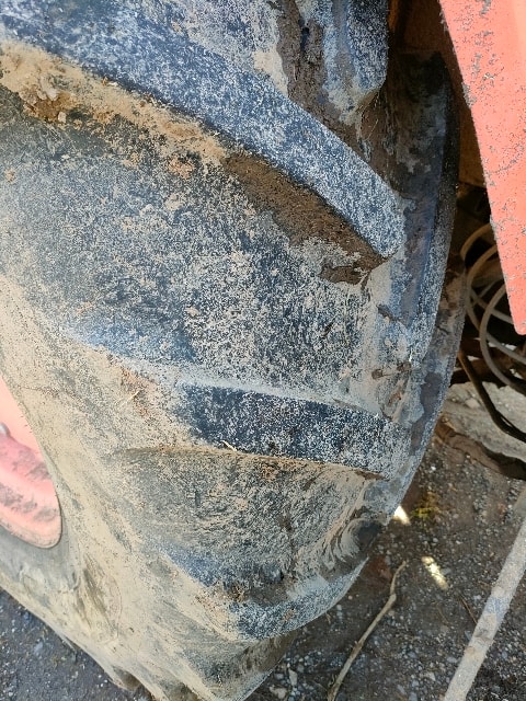 Tracteur chargeur KUBOTA M8560 - photo slide 7
