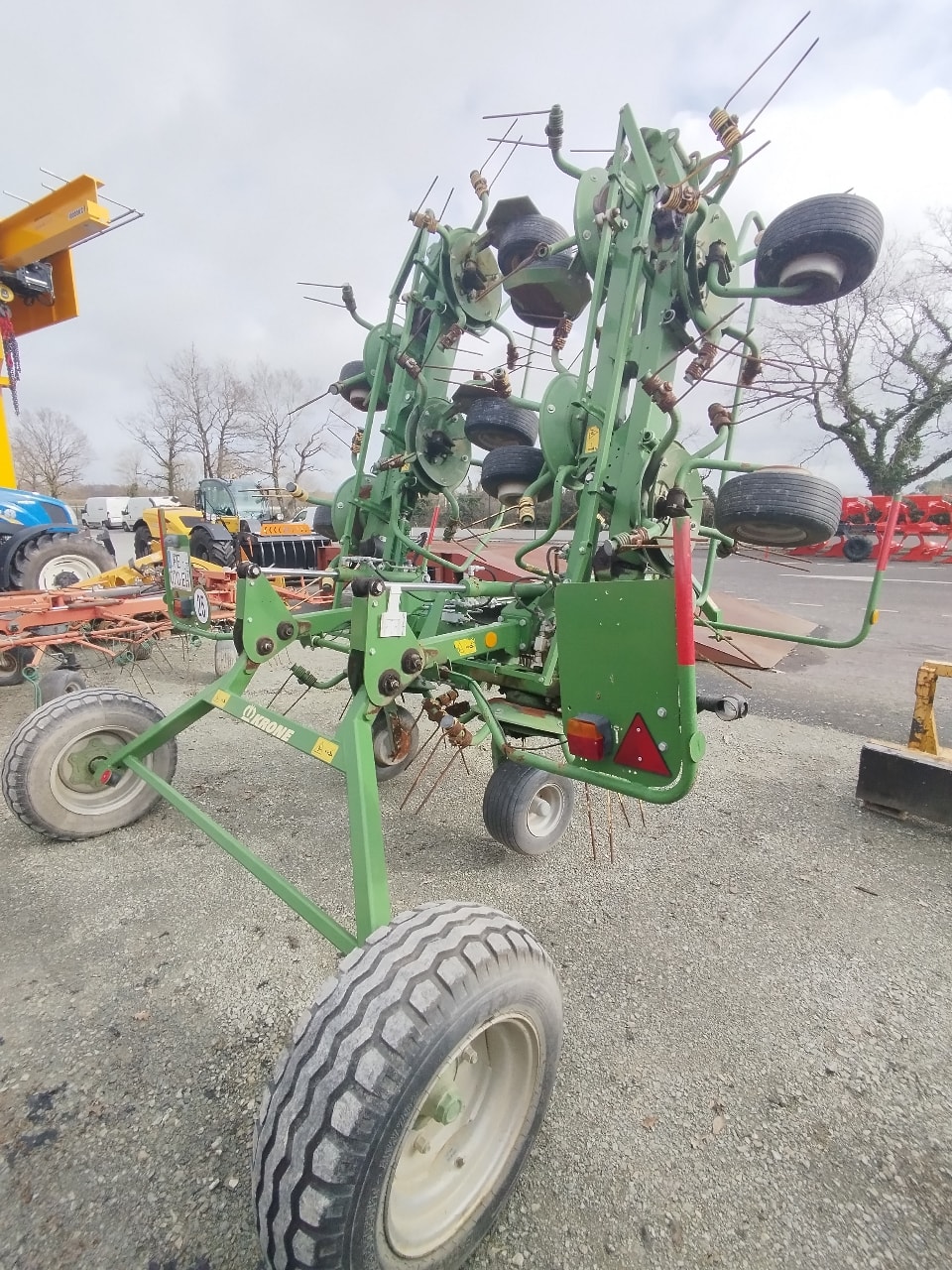 Faneuse KRONE KWT 10.02/10 - photo slide 4