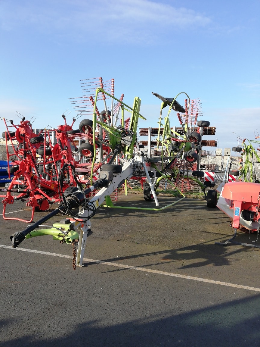 Andaineur CLAAS LINER 1650 - photo slide 3