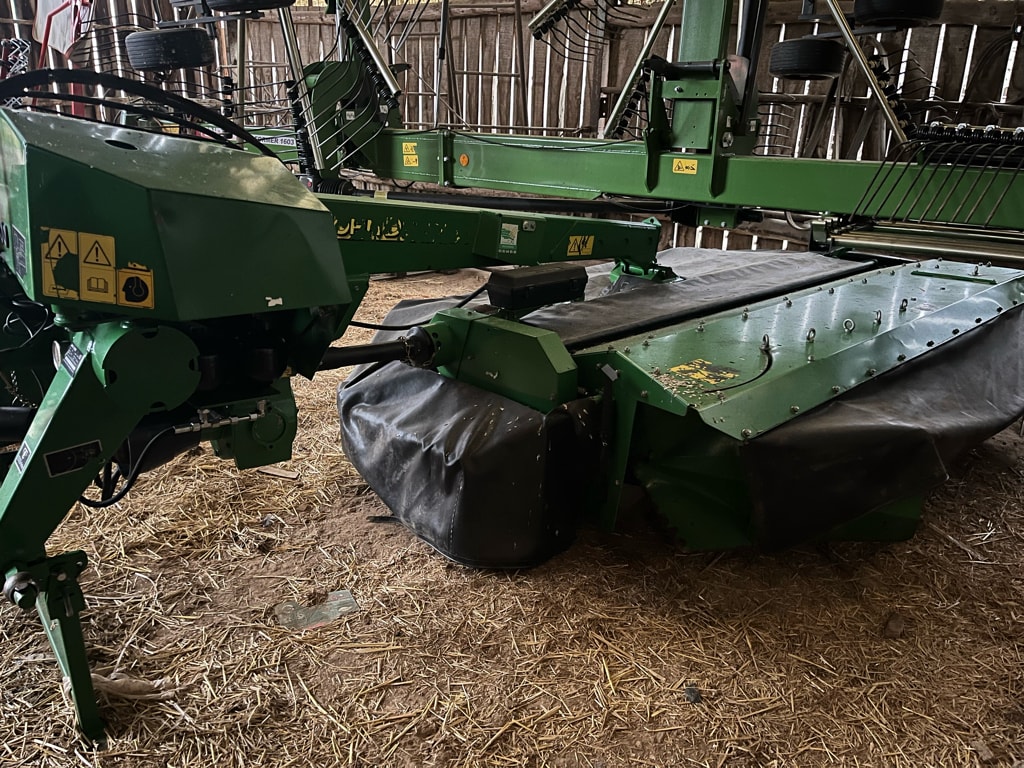 Faucheuse JOHN DEERE 331 - photo slide 2