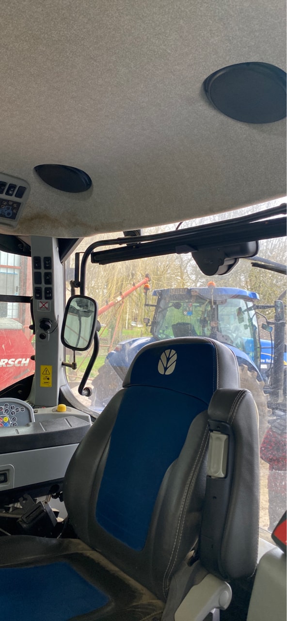 Tracteur NEW HOLLAND T7.260 AC - photo slide 11