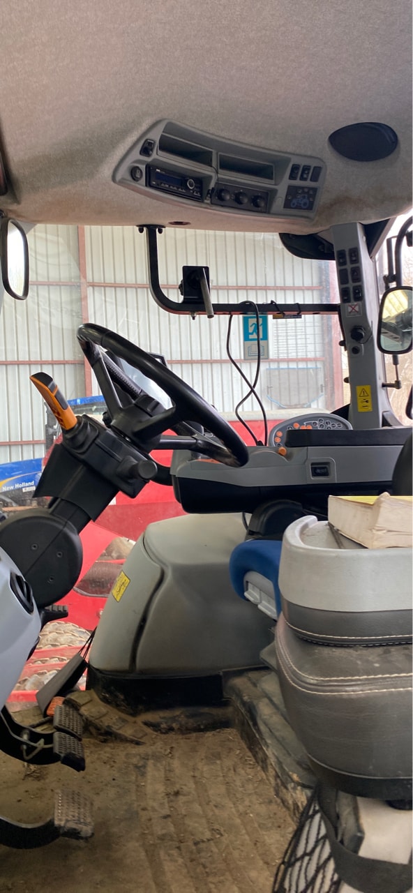 Tracteur NEW HOLLAND T7.260 AC - photo slide 12