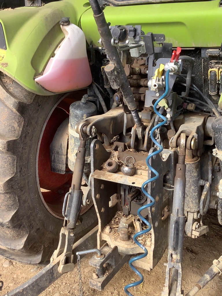 Tracteur CLAAS ARION 410 TOIT BAS - photo slide 10