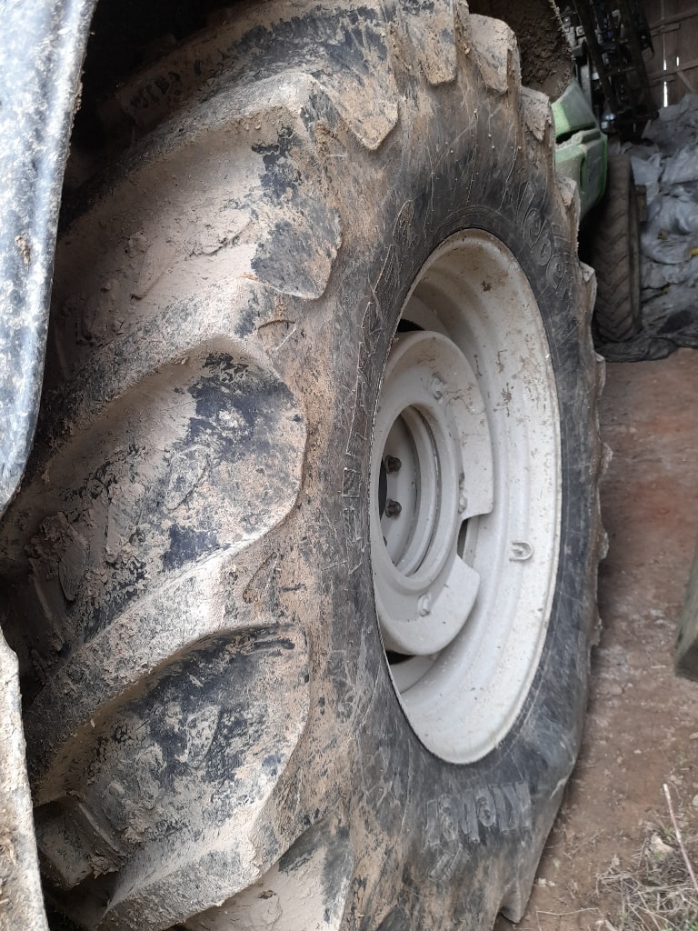 Tracteur VALTRA T163 v - photo slide 7