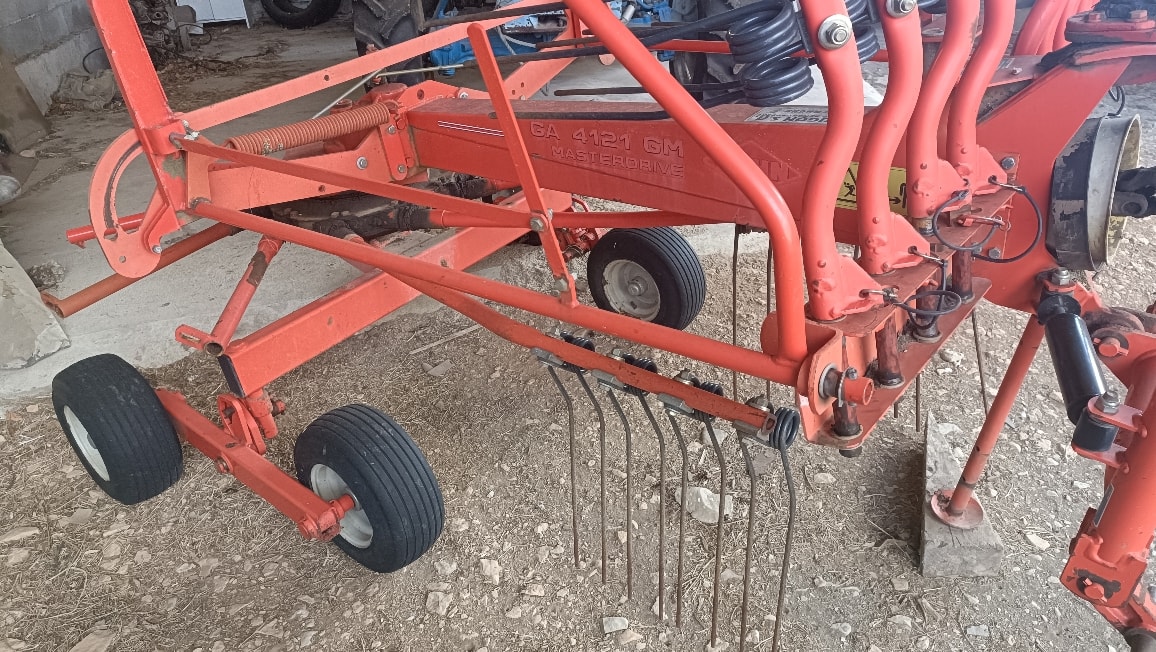 Andaineur KUHN ga 4121 gm - photo slide 5