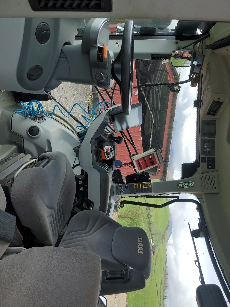 Tracteur CLAAS AXION 830 CMATIC - photo slide 6