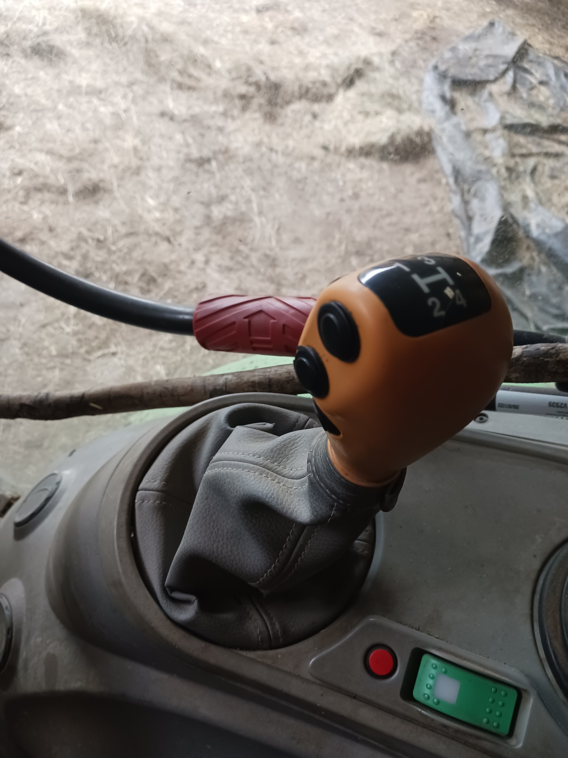 Tracteur DEUTZ FAHR K90 - photo slide 9