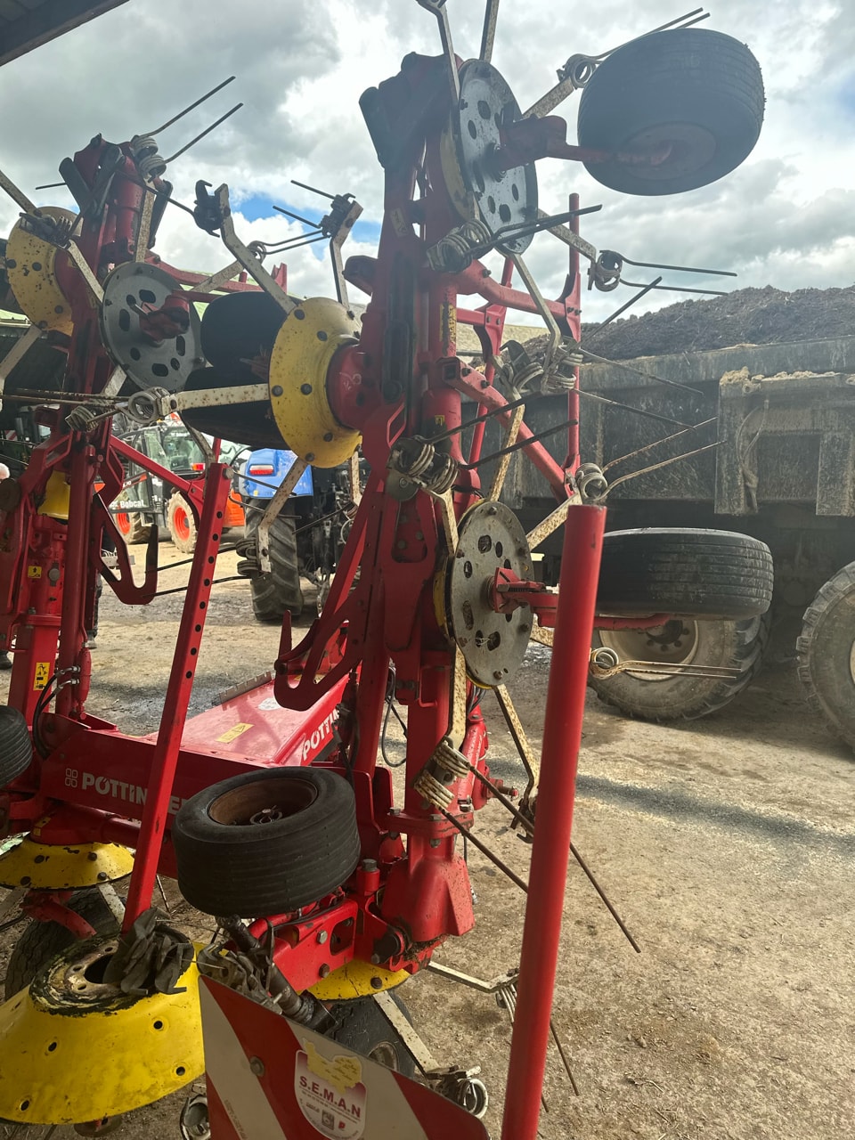 Faneuse POTTINGER Hit 910 - photo slide 3