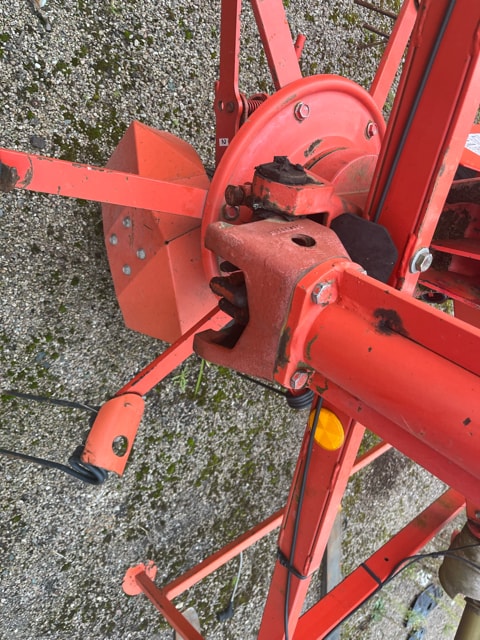 Faneuse KUHN GF 6401 MH - photo slide 6