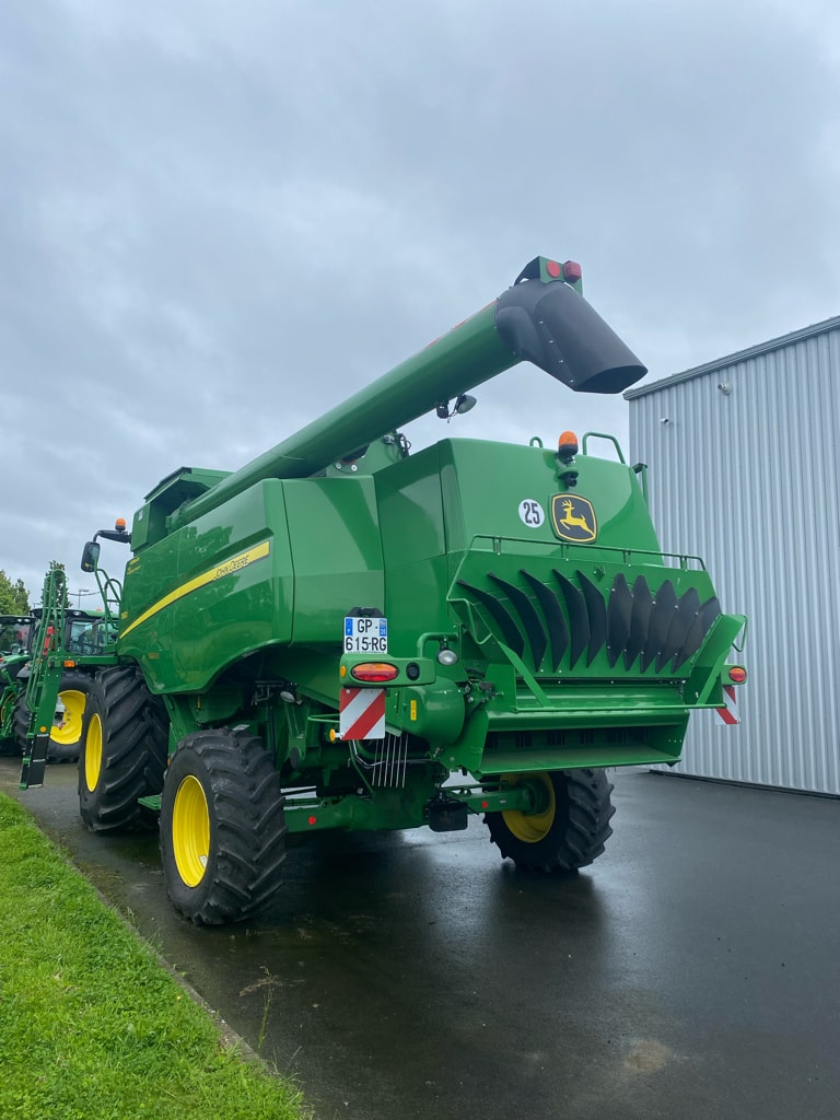 Moissonneuse JOHN DEERE T660 HM - photo slide 5
