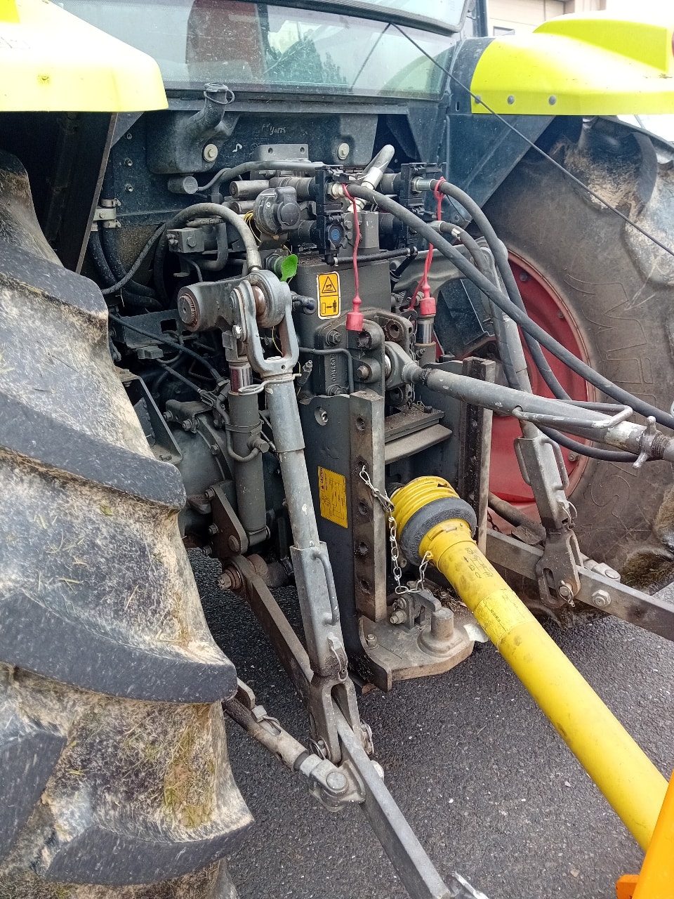 Tracteur CLAAS Atos - photo slide 2