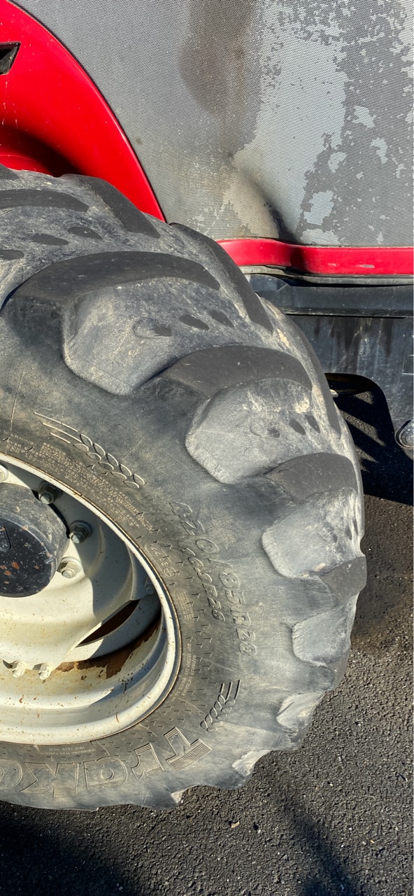 Tracteur VALTRA T121 - photo slide 5