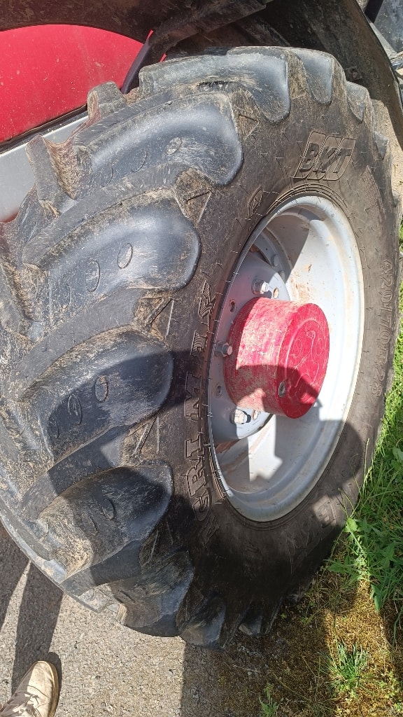 Tracteur MC CORMICK MTX 110 - photo slide 10