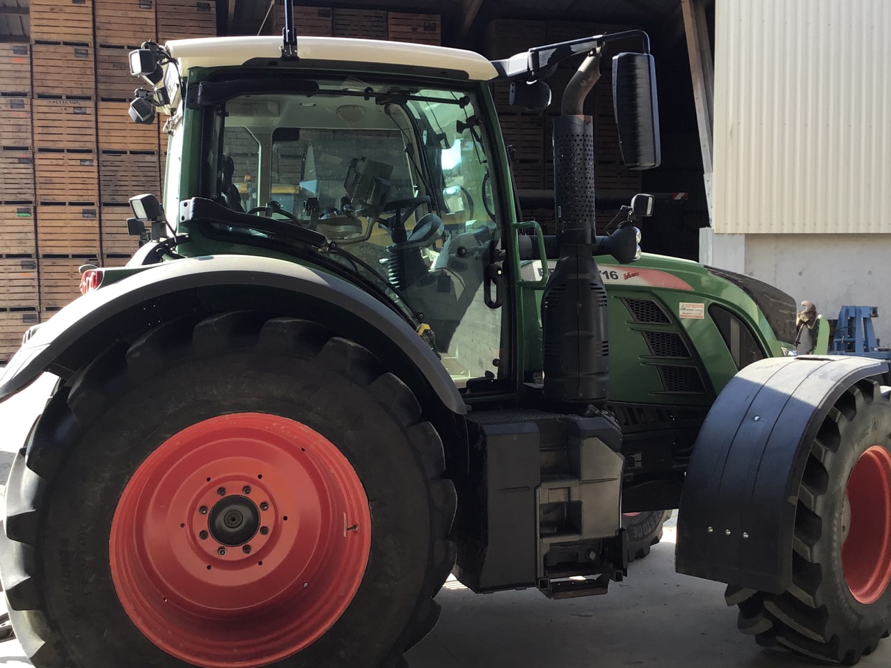 Tracteur FENDT 716 VARIO PROFI + - photo slide 3