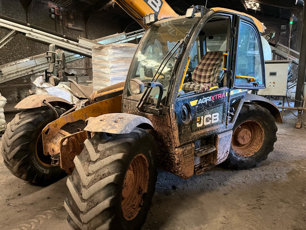 Telescopique JCB 542-70 AGRI XTRA PS6 - photo slide 1