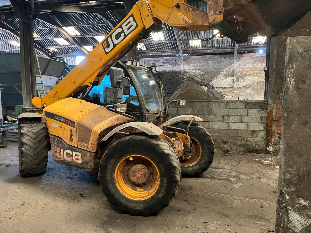 Telescopique JCB 542-70 AGRI XTRA PS6 - photo slide 3