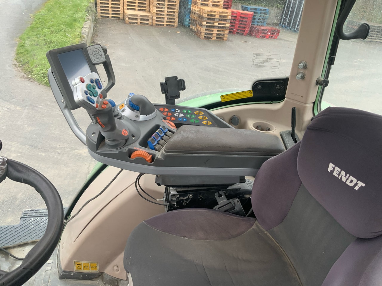 Tracteur FENDT 720 VARIO - photo slide 8