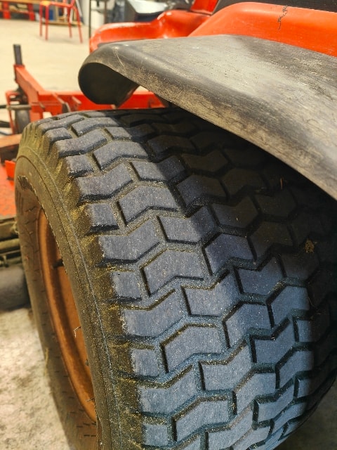 Tondeuse autoportee KUBOTA F2880 - photo slide 6