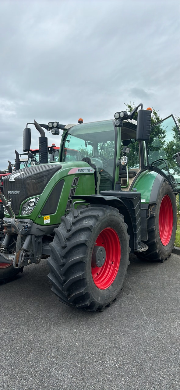Tracteur FENDT 716 VARIO PROFI + - photo slide 2