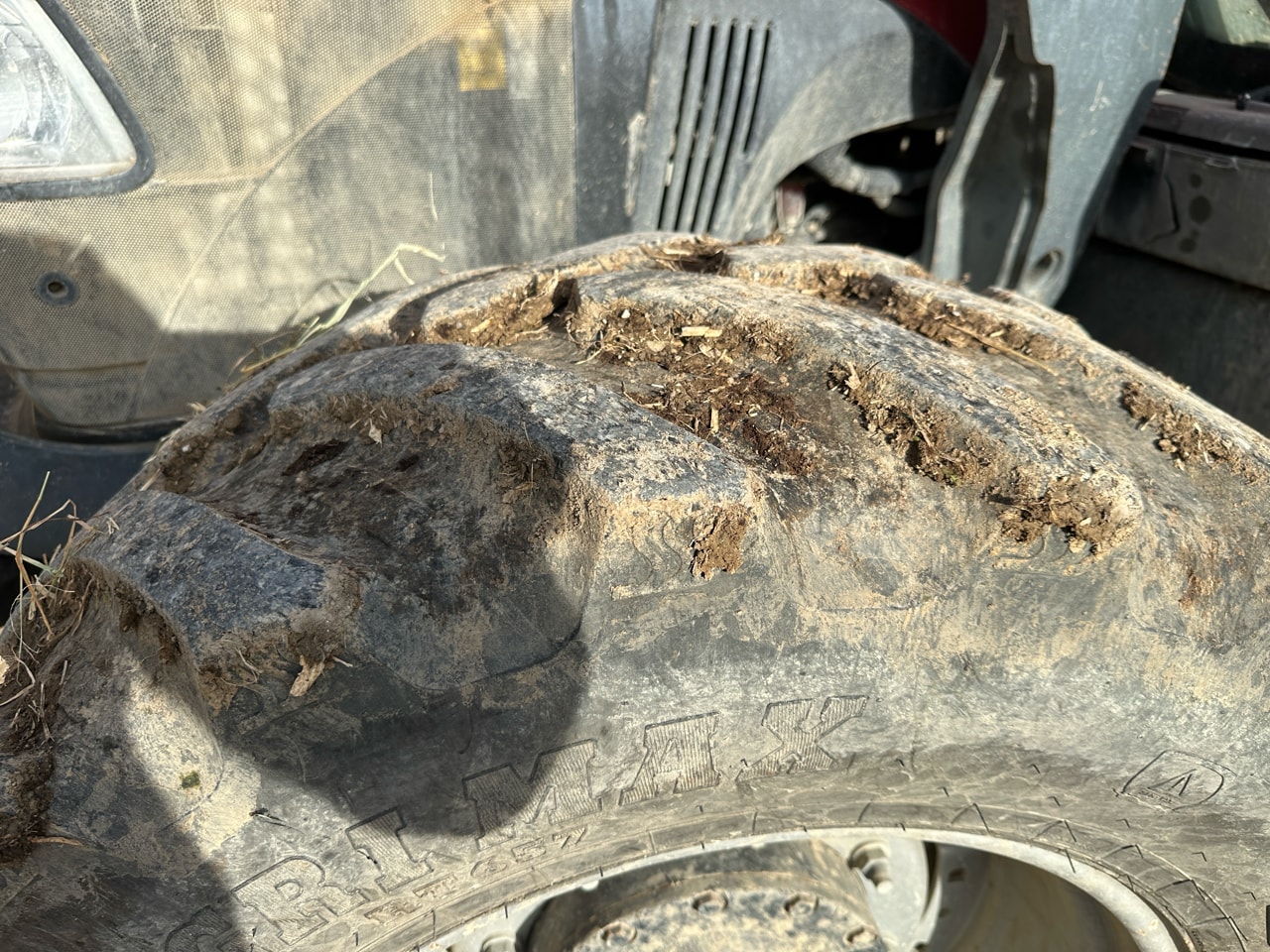Tracteur chargeur CASE IH LUXXUM 110 - photo slide 4